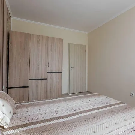 1bdr With Kitchen In Vip Zone Qa Apartament